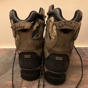 Cabelas hunting boots size 8